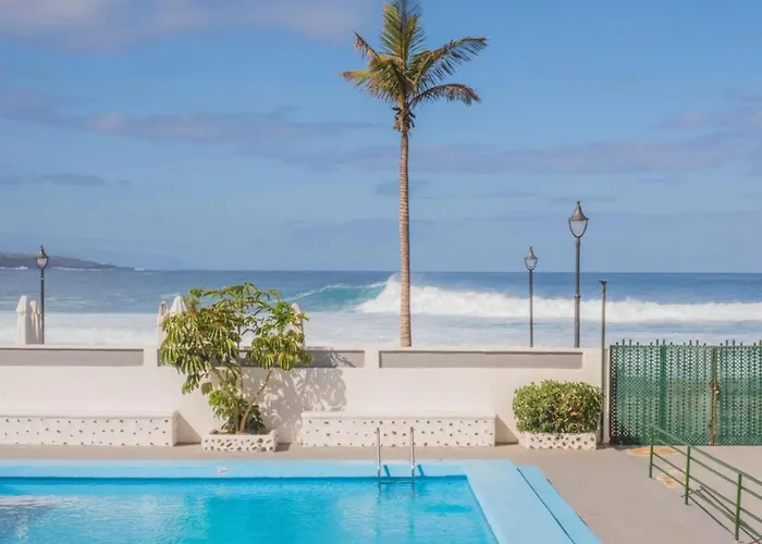 Live Punta Columbus Pool & Beach Front